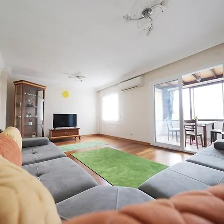 Апартаменты Aysem Mill Hill *